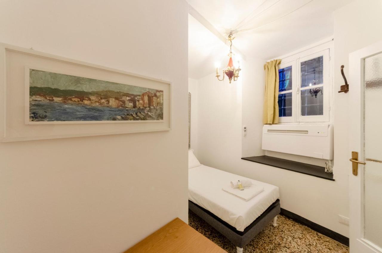 Joivy Ideal Flat Near Aquarium